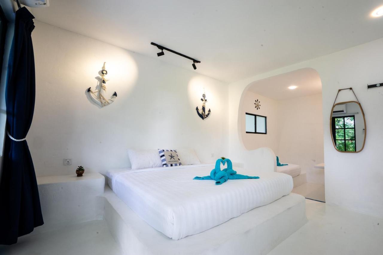 Santorini Cave House Inspired, Cliffside Paradise Hotel Johor Bahru Bagian luar foto